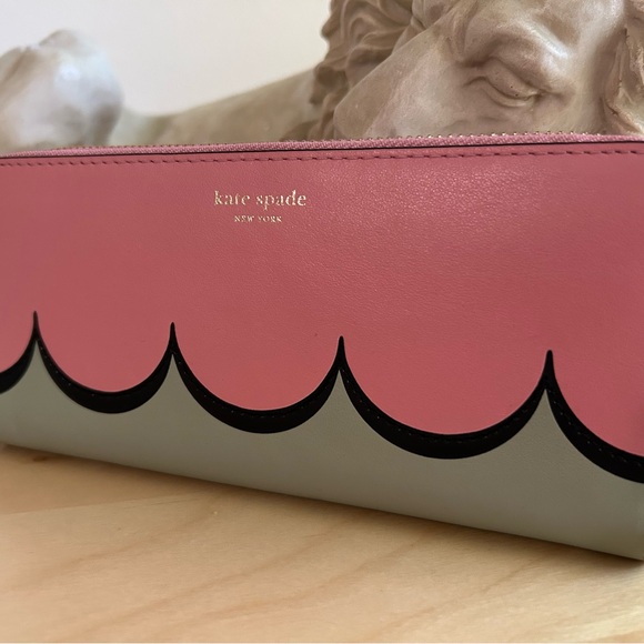 Kate Spade Instarsia Scallop Rococo Pink Wallet - Picture 1 of 11